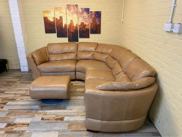Delightful Tan Leather Corner Sofa