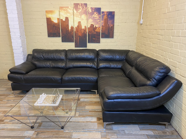 Elegant Black Leather Corner Sofa