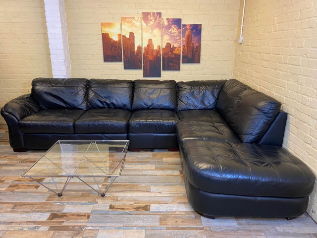 Big Family Black Leather Corner Sofa (KT)