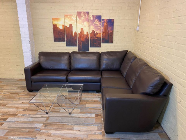 Perfect Brown Leather Corner Sofa (ME)