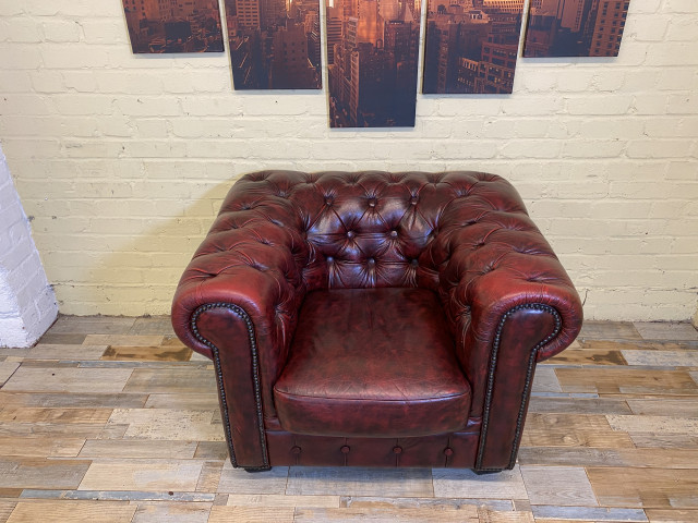 Passionate Chesterfield Red Leather Armchair