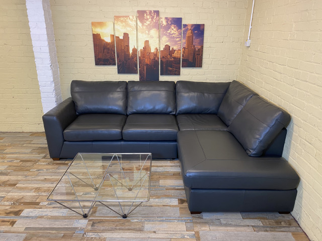 Impeccable Grey Leather Corner Sofa (ME)