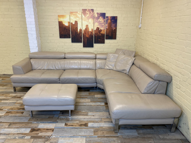 Alluring Large Cream Leather Corner Sofa (ME)
