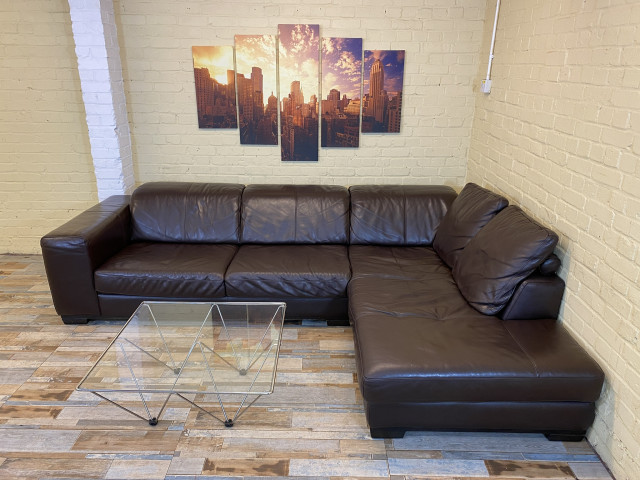Extendable Large Brown Leather Corner Sofa (ME)