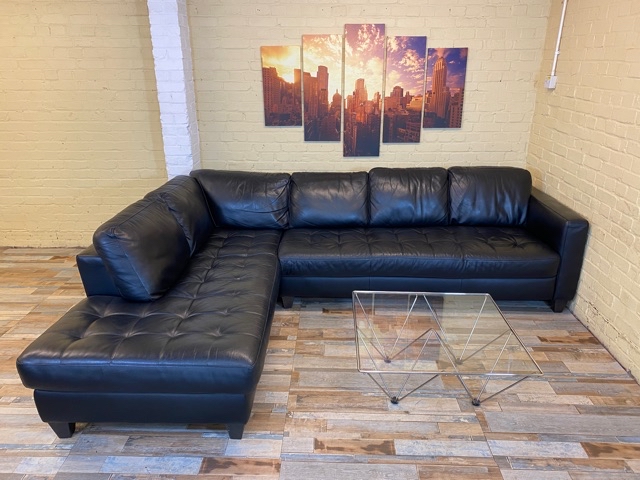 Black Large Natuzzi Leather Corner Sofa (ME)