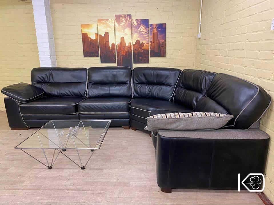 Black Leather Reversible Corner Sofa