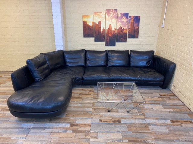Natuzzi Long Black Leather Corner Sofa (ME)