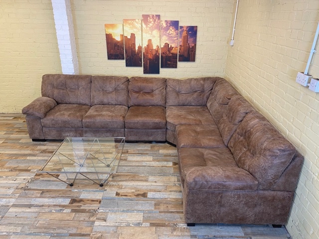 Extra Long Rich Bull Hide Leather Corner Sofa (ME)
