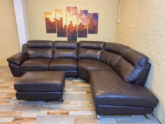 Elegant Cosy Brown Leather Corner Sofa