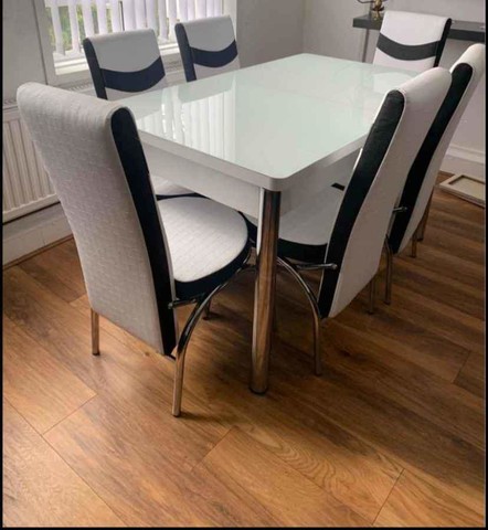 ✨✨High quality Extendable Dinning Table and chairs