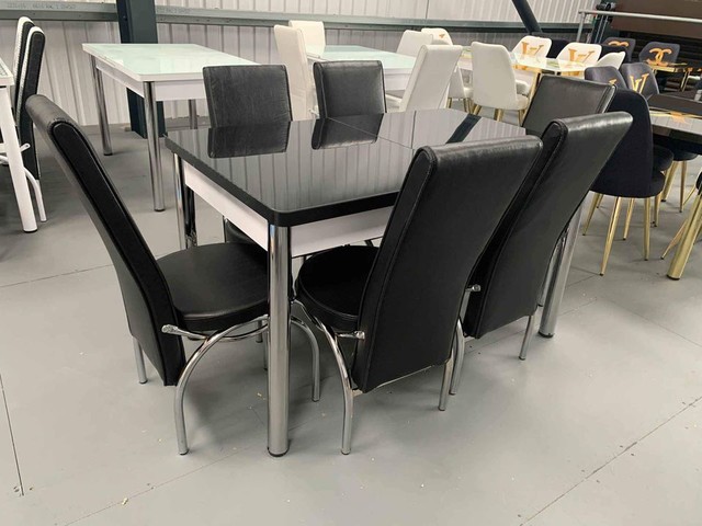 BRAND NEW DINING TABLE WITH SIXCHAIRS AND FOUR CHA