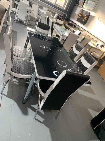 BRAND NEW DINING TABLE WITH SIXCHAIRS AND FOUR CHA