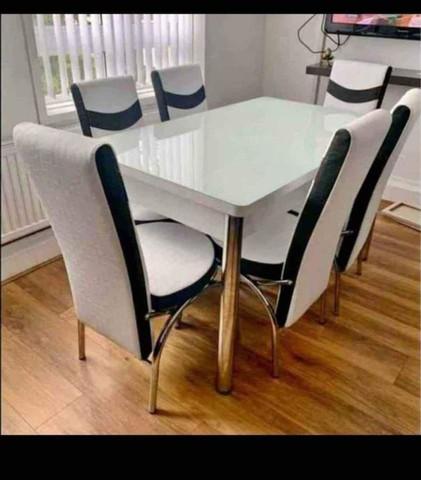 STYLISH DINNING TABLES AND CHAIRS AVAILABLE FOR SE