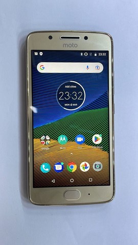 Motorola Moto G5 unlocked mobile Phone