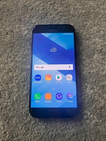 Samsung Galaxy A5 2017 model phone…32gb&hel