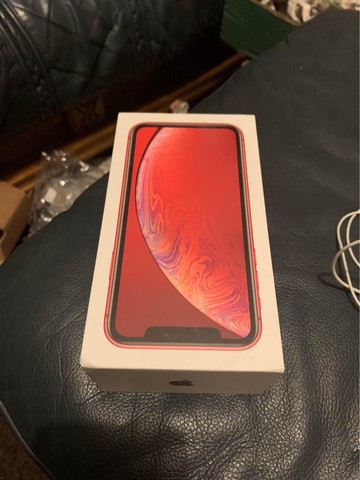 iPhone XR Red 128 gb, good condition
