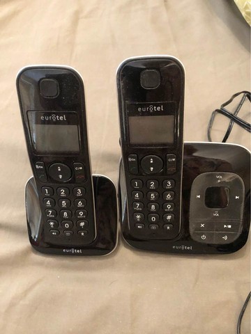 Twin phones with answer phone in full working orde