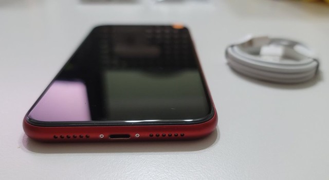 APPLE IPHONE XR 64GB - RED ✅ OPEN TO ALL NETWORK ✅