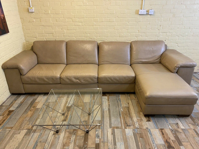 HUGE Rustic Beige Natuzzi Leather Corner Sofas (KT