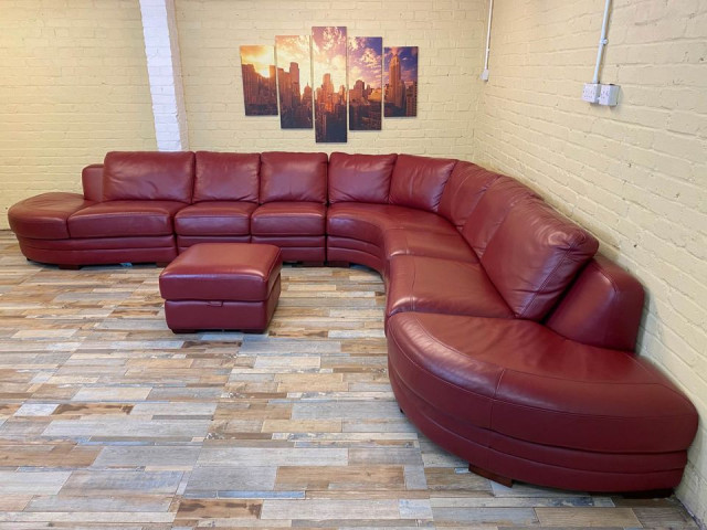 Colossal Pristine Red Leather Corner Sofa (ME)