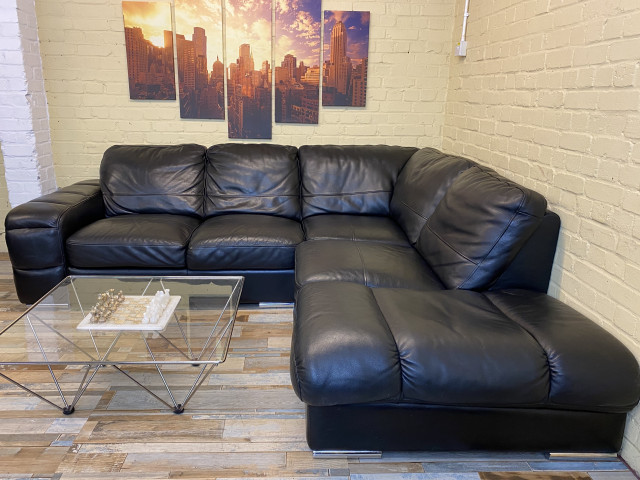 Puffy Comfy Black Leather Corner Sofa