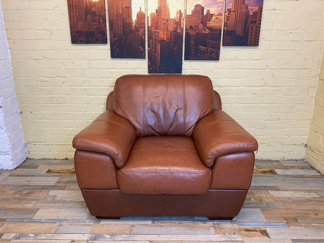 Superb Comfy Tan Leather Armchair